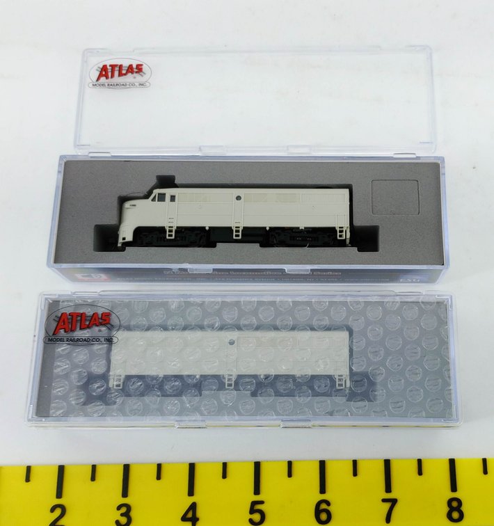 2 ATLAS N SCALE FA-1 & FB-1 UNDECORATED DIESEL LOCOMOTIVES, DCC EQUIPPED, 2 OBS INV 263330197