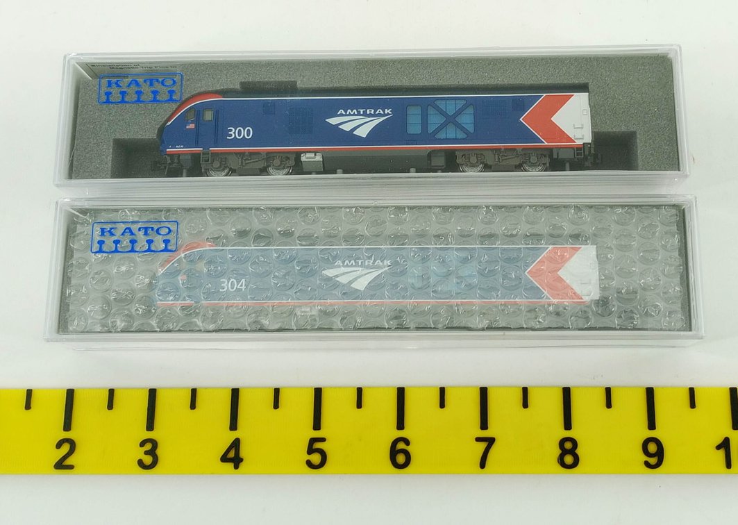 2 KATO N 176-6051 & 176-6053 AMTRAK ALC-42 CHARGER LOCOMOTIVES, 2 OBS INV 263330200