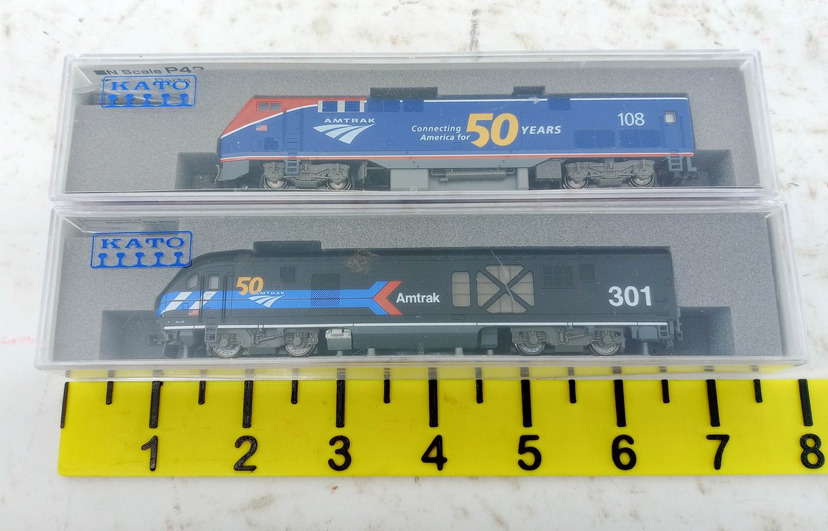 2 KATO N SCALE AMTRAK 50TH ANNIVERSARY P42 #108 & ALC-42 CHARGER #301 LOCOMOTIVES, 2 OBS INV 263330224
