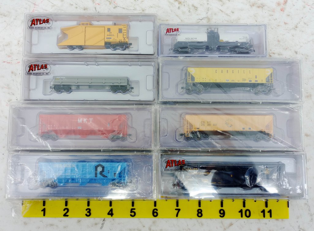 8 ATLAS N SCALE HOPPERS, TANK CAR, DUMP CAR, SNOW PLOW & BOXCAR, 8 OBS INV 263330233