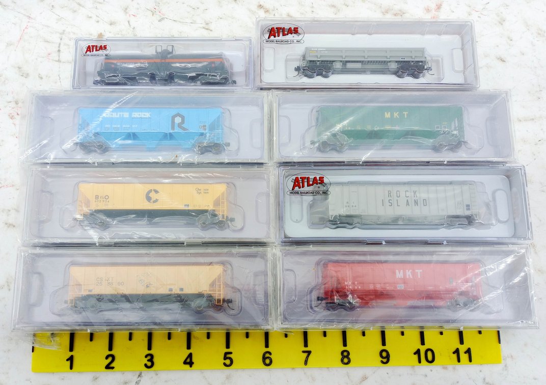 8 ASSORTED ATLAS N SCALE HOPPERS, TANK & DUMP CARS MKT, CHESSIE, ROCK ISLAND, 8 OBS INV 263330235
