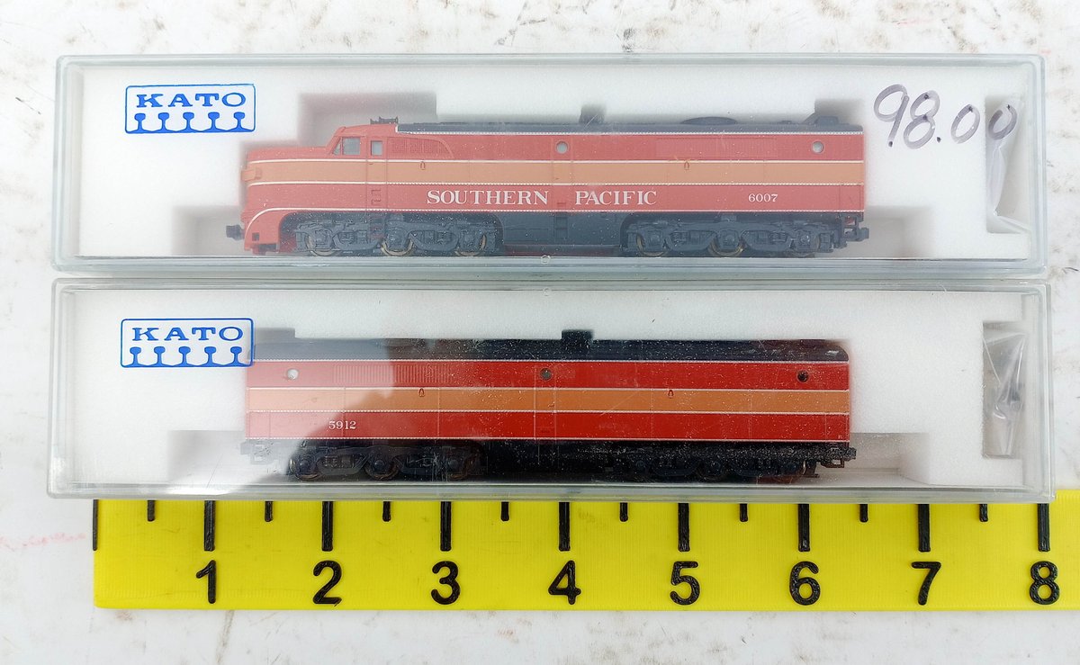 KATO 106-0802 SOUTHERN PACIFIC PA-1 & PB-1 N SCALE LOCOMOTIVE SET, OB INV 263330242