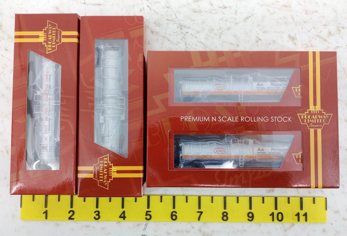 4 BROADWAY LIMITED N SCALE CRYOGENIC TANK CARS: 3729, 3736, 3720 AIRCO 2-PACK, 3 OBS INV 263330244