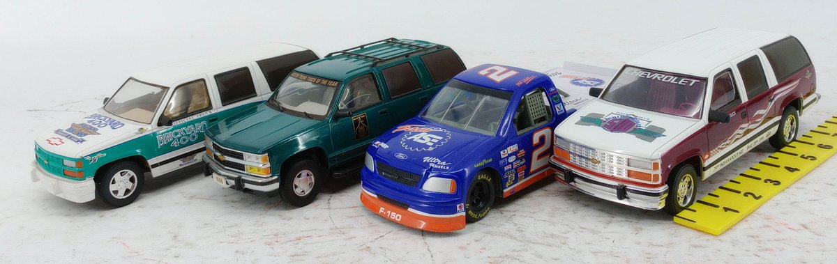 4 CHEVROLET SUBURBAN & FORD F-150 DIE-CAST TRUCKS BRICKYARD 400 INDIANAPOLIS 500 MOTOR TREND INV 263330296