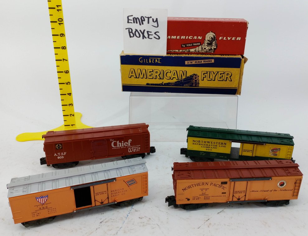 AMERICAN FLYER 4 ASSORTED BOX CARS W/ 2 OB INV 263360022