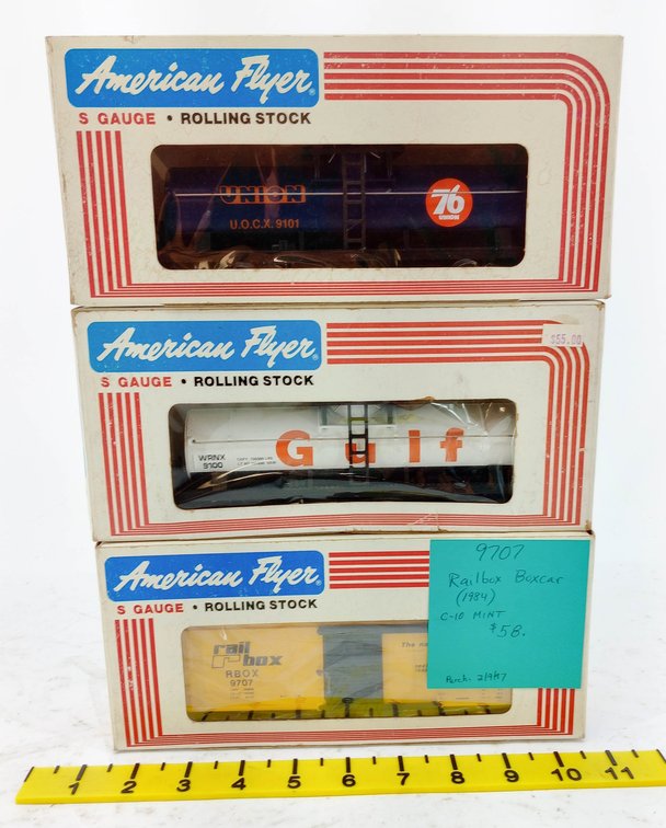 3 AMERICAN FLYER S GAUGE GULF, UNION 76 & RAILBOX TANK CARS & BOXCAR, 3 OBS INV 263360045