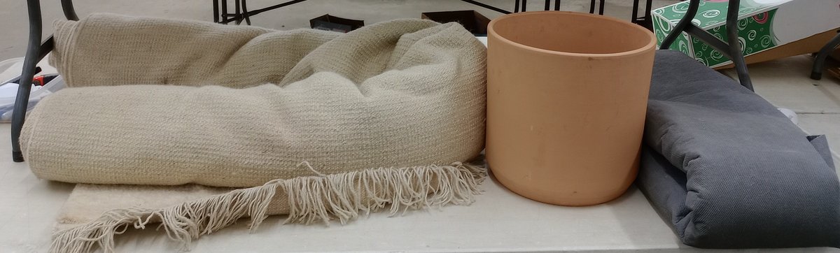 8 X 10' WOOL AREA RUG AND CARPET PAD HANDMADE BY ARTISANS IN INDIA, TERRACOTTA POT 15"W X 16"T W/ DRIP TRAY  INV 263360056
