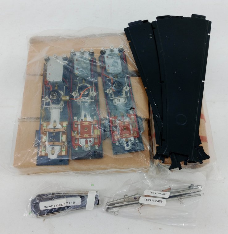 5 LIONEL O22 & 072 SWITCH MACHINES W/PARTS & OBS INV 260015219