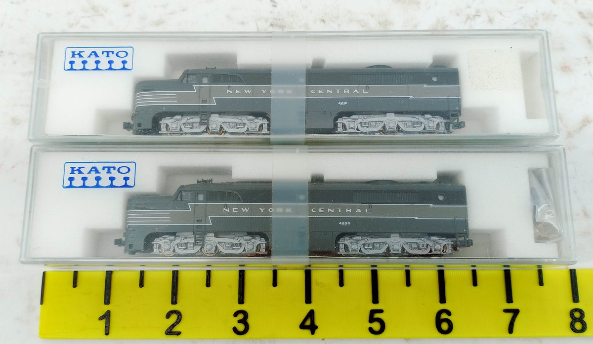 2 KATO N SCALE 176-4006 & 106-0701 NYC PA-1 & PA-1/PB-1 DIESEL LOCOMOTIVES, 2 OBS INV 263330360