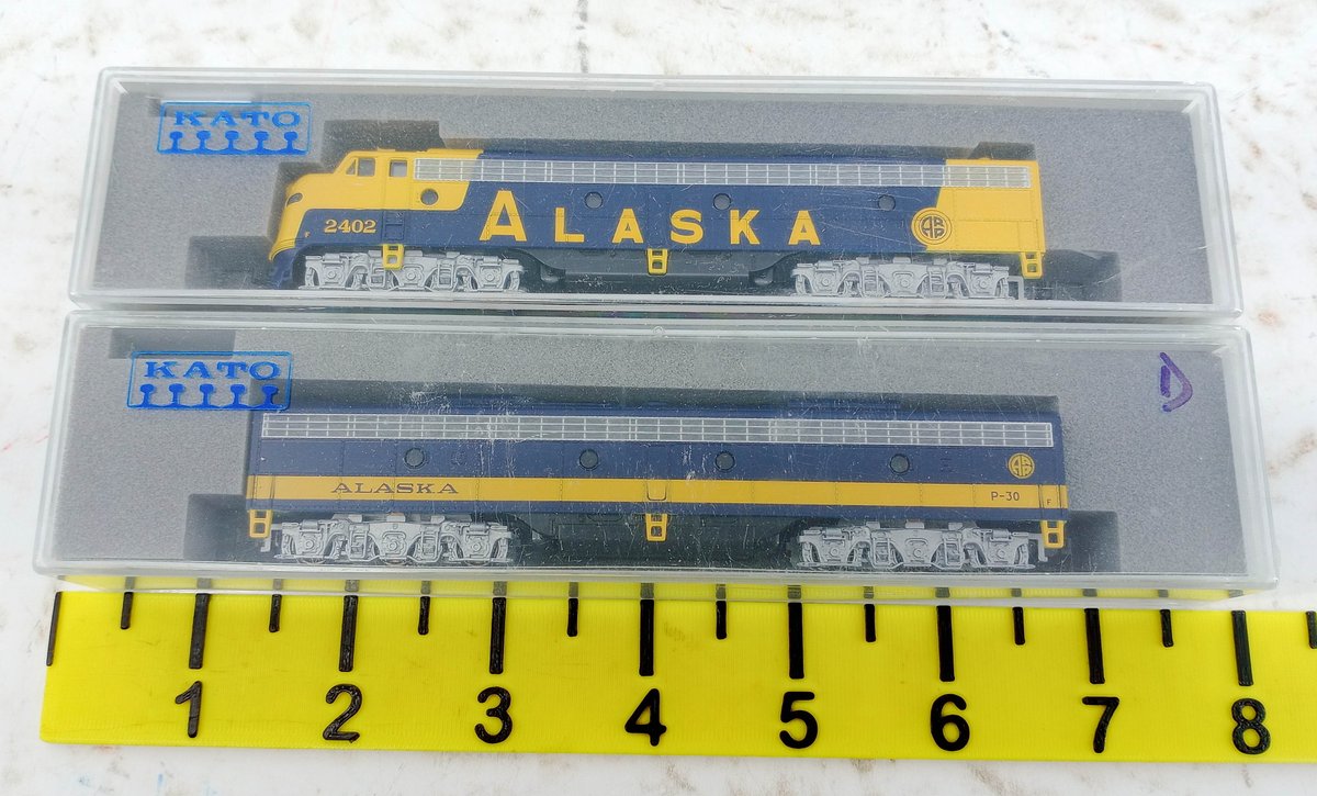 2 KATO N SCALE 176-5321 & 176-5322 ALASKA RAILROAD E8A & E8B DIESELS, 2 OBS INV 263330366