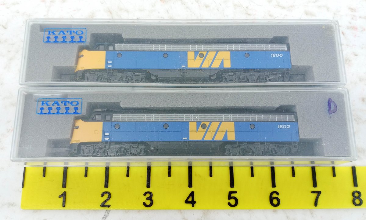 2 KATO N SCALE 176-5344 & 176-5345 VIA RAIL E8A LOCOMOTIVES, 2 OBS INV 263330367