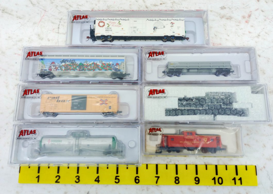 7 ATLAS N SCALE FREIGHT CARS & CABOOSE INCL HOLIDAY CARS, 7 OBS NNC INV 263330373