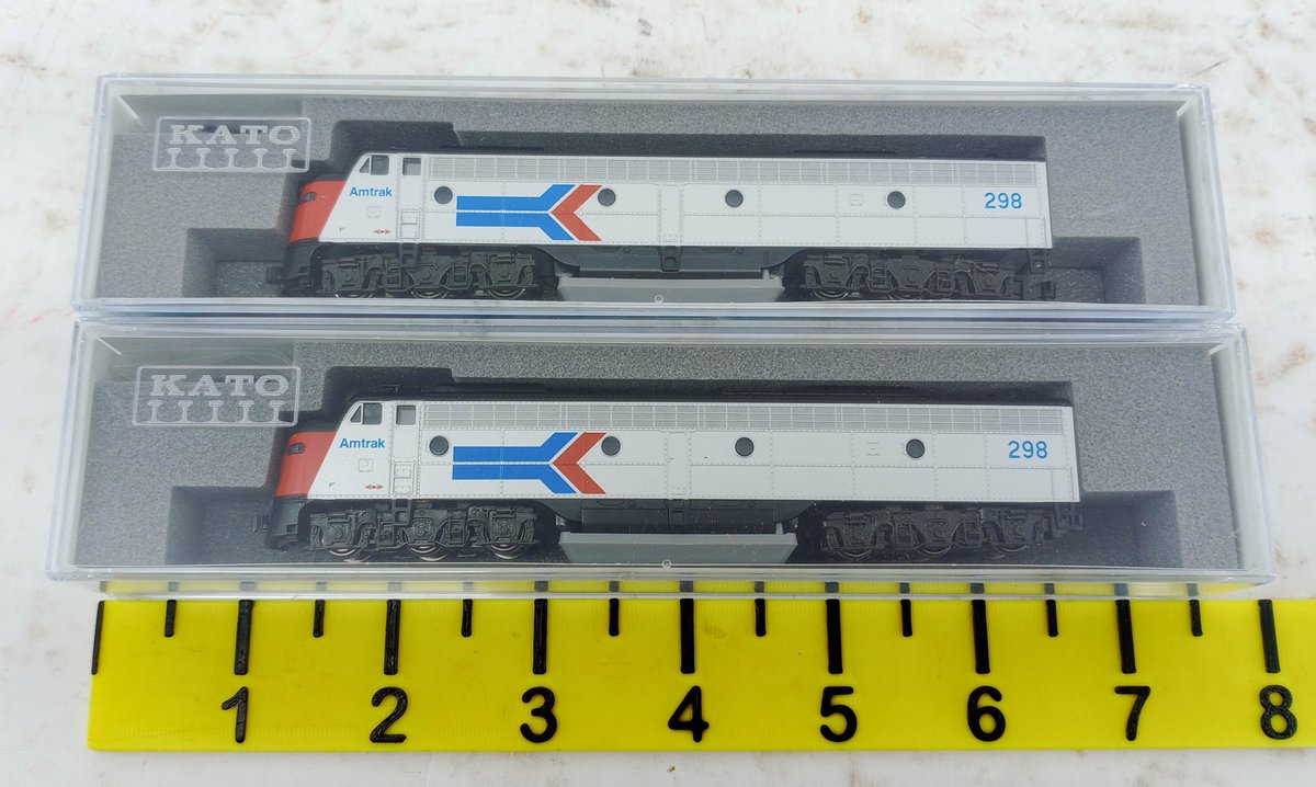 2 KATO N GAUGE 176-5346 AMTRAK PHASE I #298 EMD E8A LOCOMOTIVES, 2 OBS INV 263330452