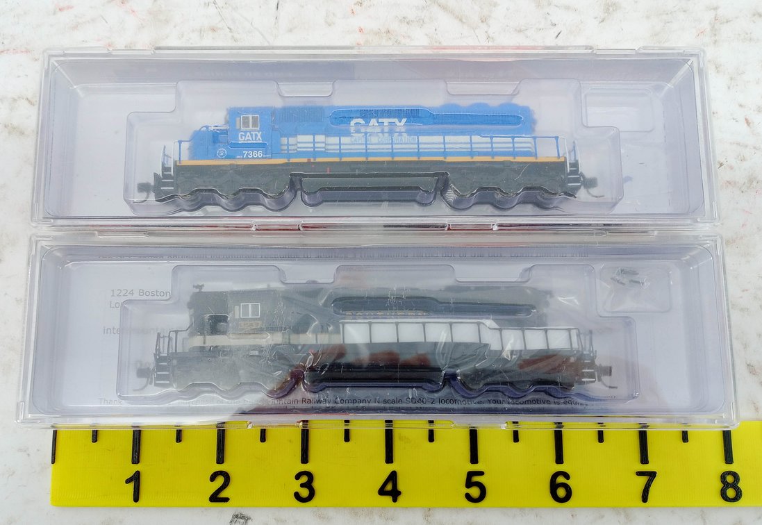 2 INTERMOUNTAIN N SCALE SD40-2 LOCOMOTIVES W/ ESU SOUND, GATX 7366 & SOUTHERN 3237, 2 OBS INV 263330522