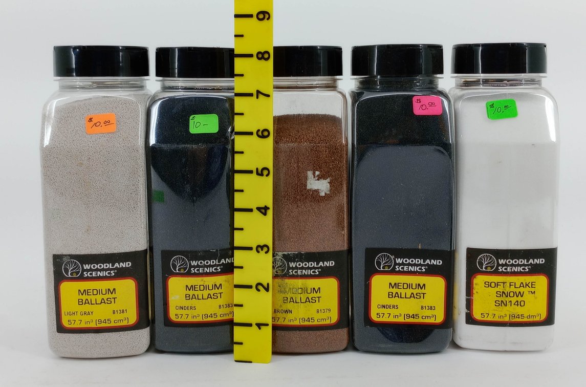5 WOODLAND SCENICS MEDIUM BALLAST & SOFT FLAKE SNOW SCENERY CONTAINERS INV 263330607