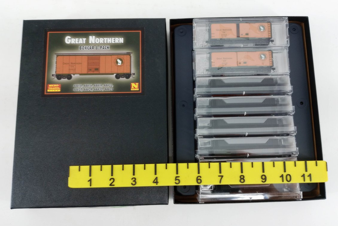 MICRO-TRAINS LINE 993 00 820 GREAT NORTHERN 8 BOXCAR SET N SCALE, OB INV 263330719