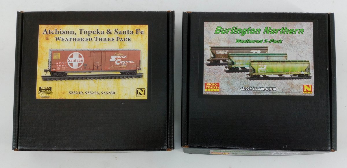2 MICRO-TRAINS N SCALE WEATHERED 3-PACKS, BURLINGTON NORTHERN HOPPERS & SANTA FE BOXCARS, 2 OBS INV 263330744