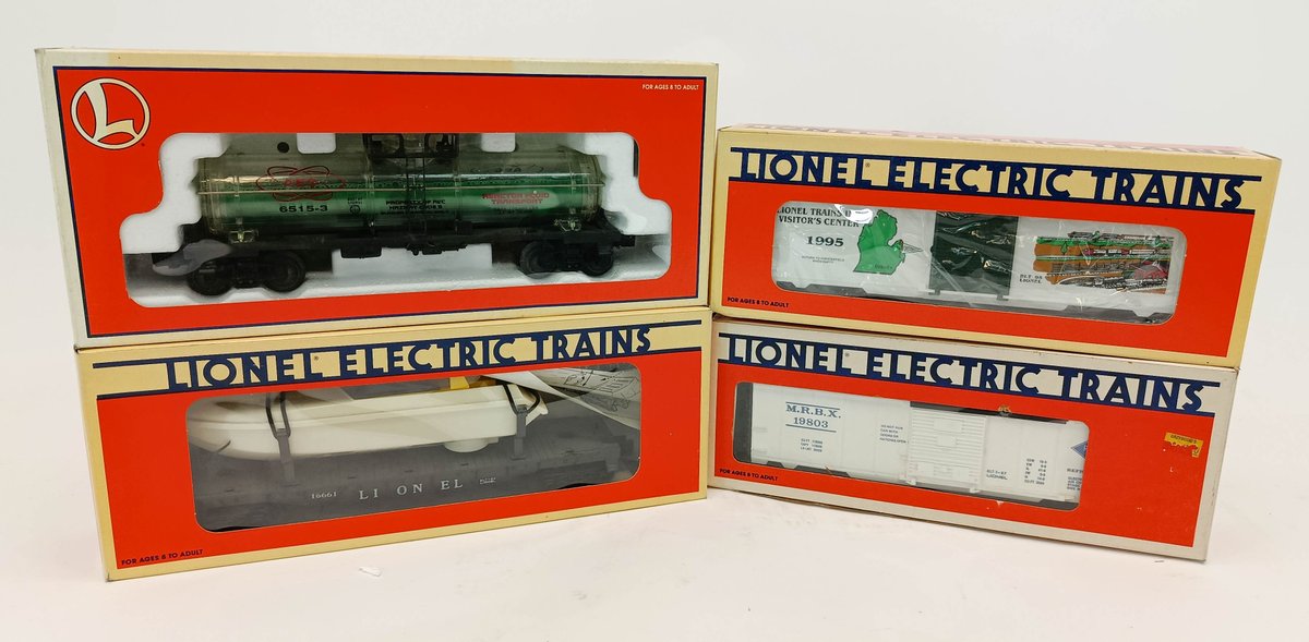 4 LIONEL O GAUGE AEC TANK CAR, FLATCAR W/ BOAT, VISITOR CENTER & READING ICE BOXCARS, 4 OBS INV 263380013