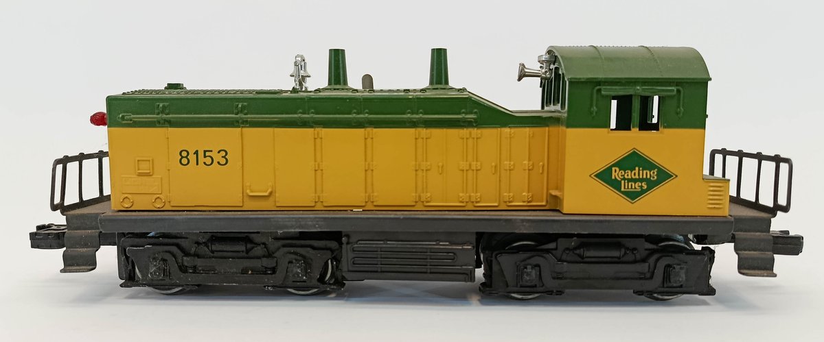 LIONEL O GAUGE 8153 READING LINES NW2 SWITCHER DIESEL LOCOMOTIVE INV 263380051