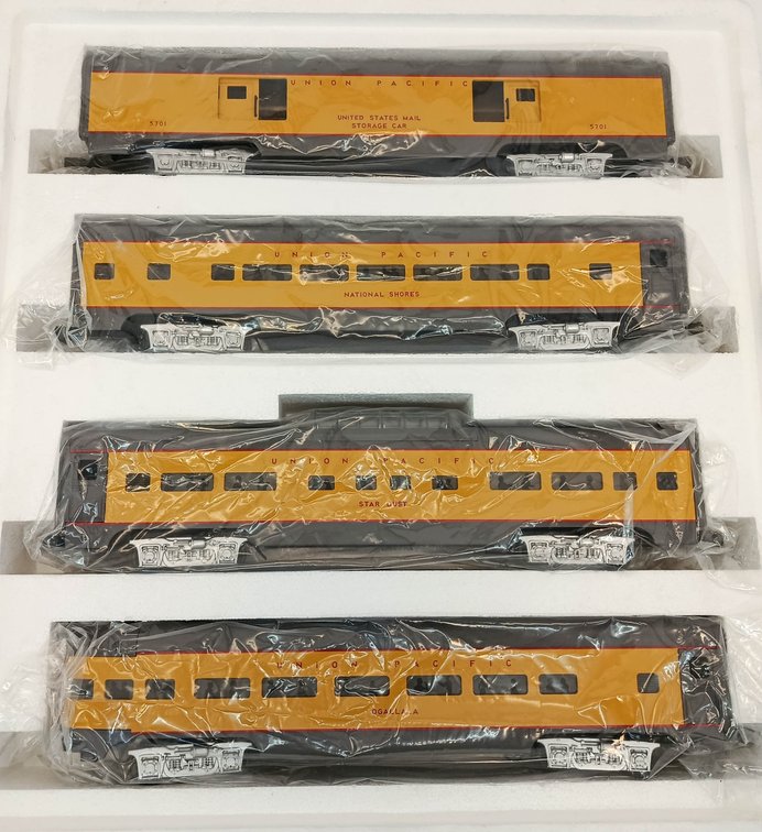 MTH O GAUGE MT-6019 UNION PACIFIC 4 ALUMINUM PASSENGER CARS, OB  INV 263380060
