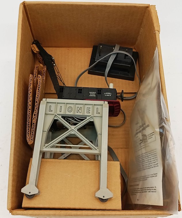LIONEL O GAUGE 282 PORTAL GANTRY CRANE W/ CONTROLLER & INSTRUCTIONS, OB  INV 263380089