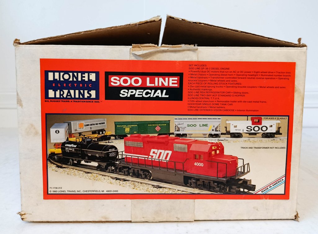 LIONEL 6-18825 SOO LINE GP-38-2 DIESEL SET W/ 5 CARS, OB INV 263380100