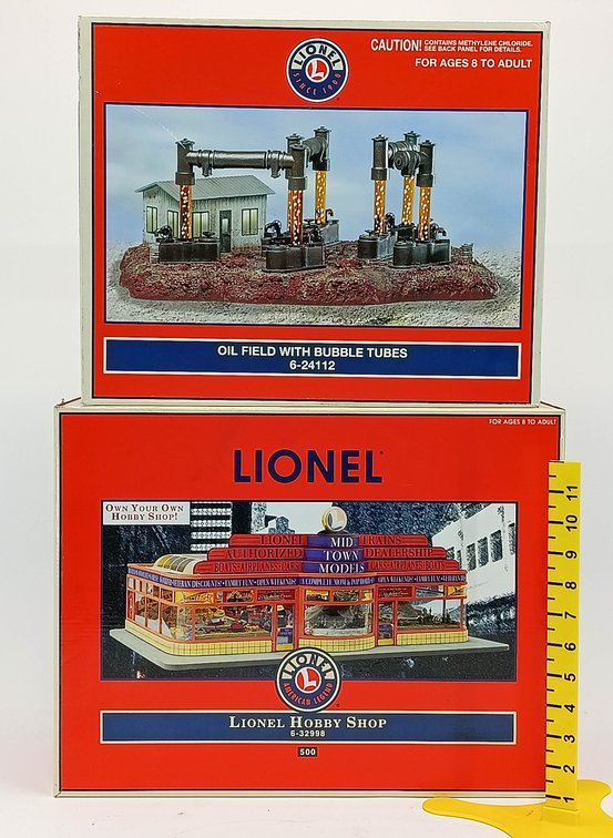 2 LIONEL O GAUGE ACCESSORIES 6-32998 HOBBY SHOP & 6-24112 OIL FIELD, 2 OBS INV 263380107