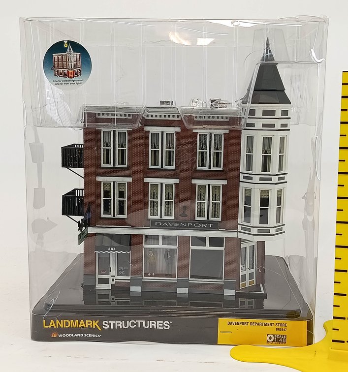 WOODLAND SCENICS BR5847 LANDMARK STRUCTURES DAVENPORT DEPARTMENT STORE O SCALE BUILDING, OB INV 263380115