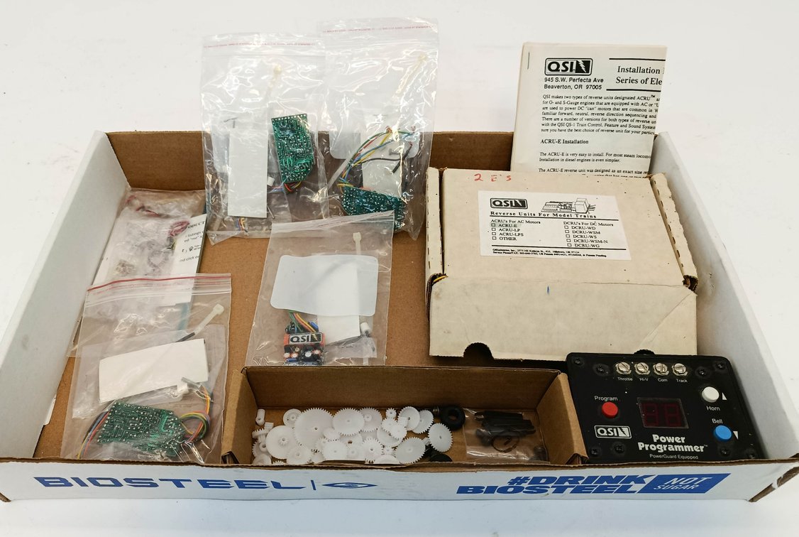 QSI ACRU-E REVERSE UNITS & POWER PROGRAMMER W/ GEARS & PARTS, 1 OB INV 263380119