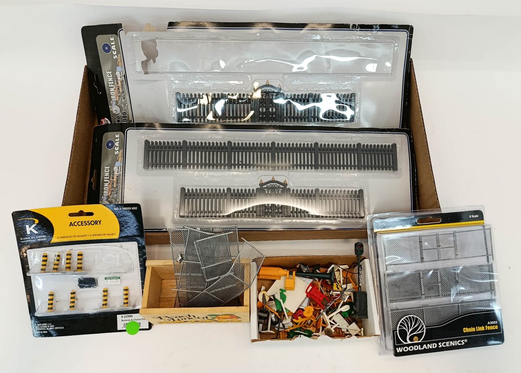 ASSORTED O SCALE MODEL POWER IRON FENCE, WOODLAND SCENICS CHAIN LINK FENCE, K-LINE BOLLARDS & SIGNS SOME OBS INV 263380151