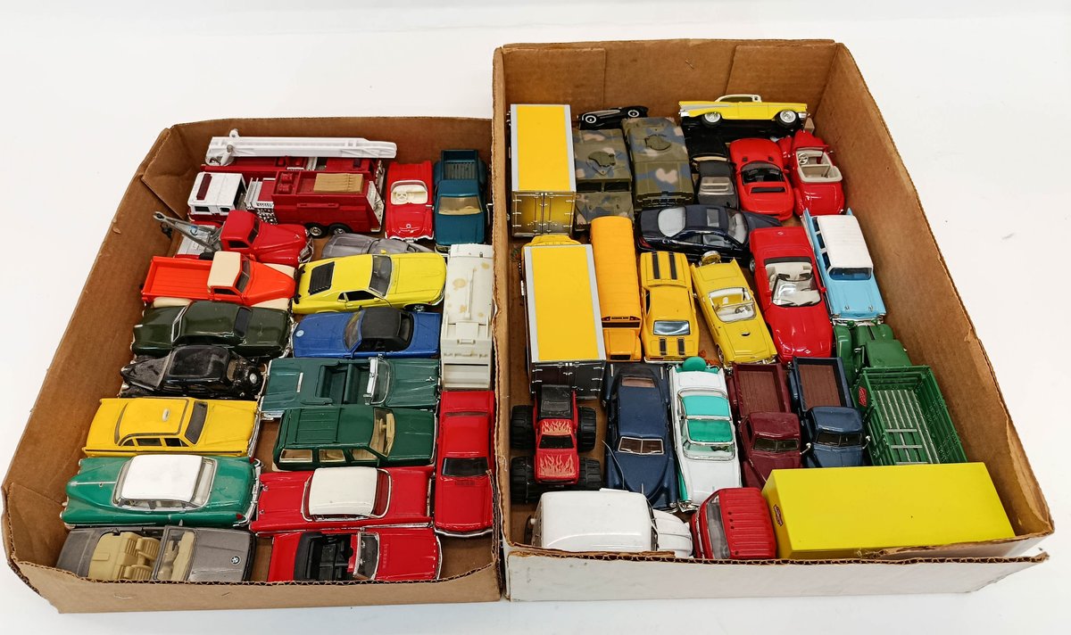 ASSORTED DIE-CAST VEHICLES PENSKE TRUCKS SCHOOL BUS FIRE TRUCK MILITARY CLASSIC CARS & PICKUPS INV 263380182