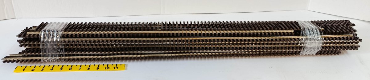 ASSORTED O GAUGE STRAIGHT TRACK SECTIONS INV 263380210