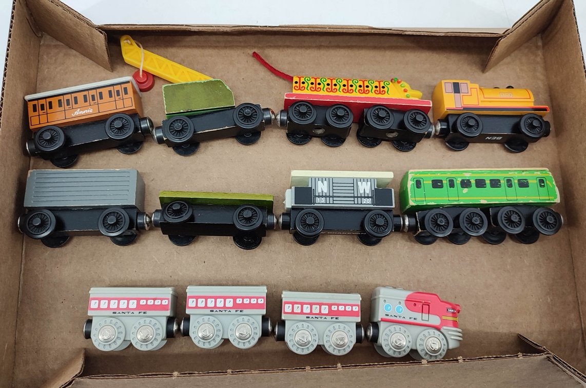 THOMAS & FRIENDS TOY TRAINS MIXED LOT  INV 262380414