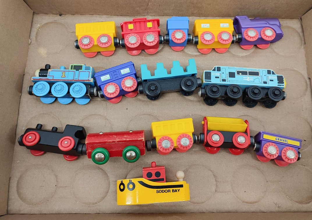 THOMAS & FRIENDS TOY TRAINS MIXED LOT  INV 262380415