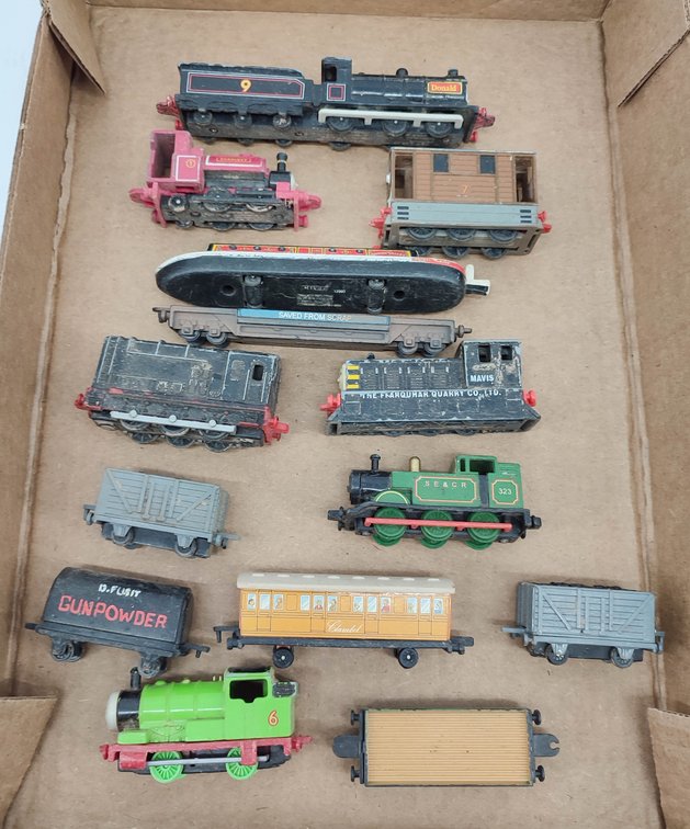 THOMAS & FRIENDS TOY TRAINS MIXED LOT  INV 262380410