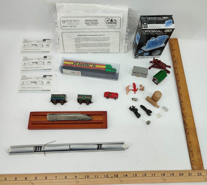 MIXED TIN TRAIN CARS, SHINKANSEN TRAIN PCS. PEWTER FRENCH TGV TRAIN, 3D CRYSTAL PUZZLE, MISC. TRAIN  ACCESSORIES MIXED  INV 262380425