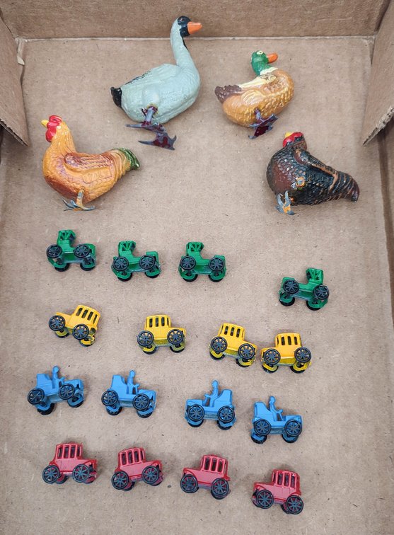 16 PC MINIATURE  METAL & PLASTIC VEHICLES  INV 262380427