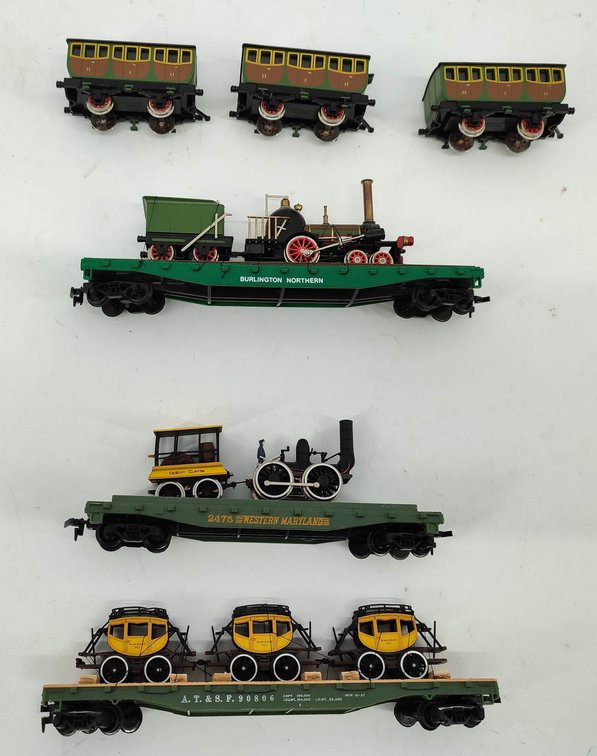 HO GAUGE HO MIXED LOT 3 FLATCARS W/ LOADS COACHES, LOCOMOTIVES, TENDERS, COACH CARS  INV 262380477