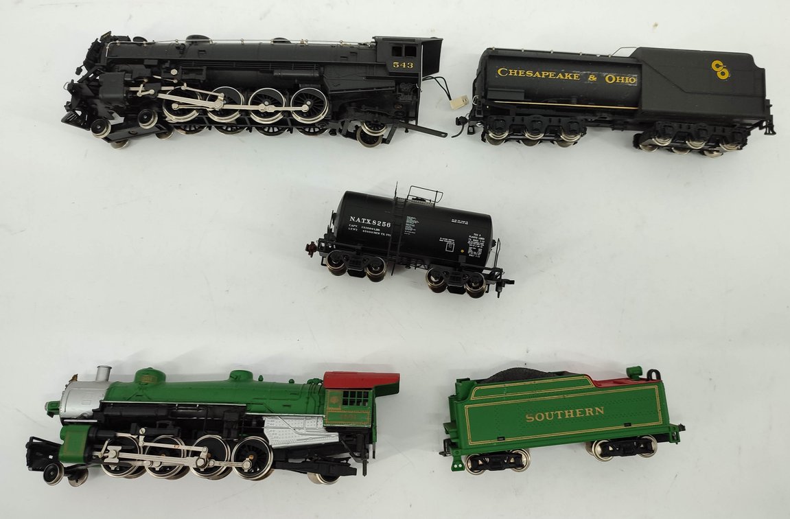 HO GAUGE 2 STEAM ENGINES & TENDERS & 1 TANKER, CHESAPEAKE & OHIO 543 & TENDER, SOUTHERN ENGINE 4501 & TENDER, TANK CAR NATX 8256  INV 262380482