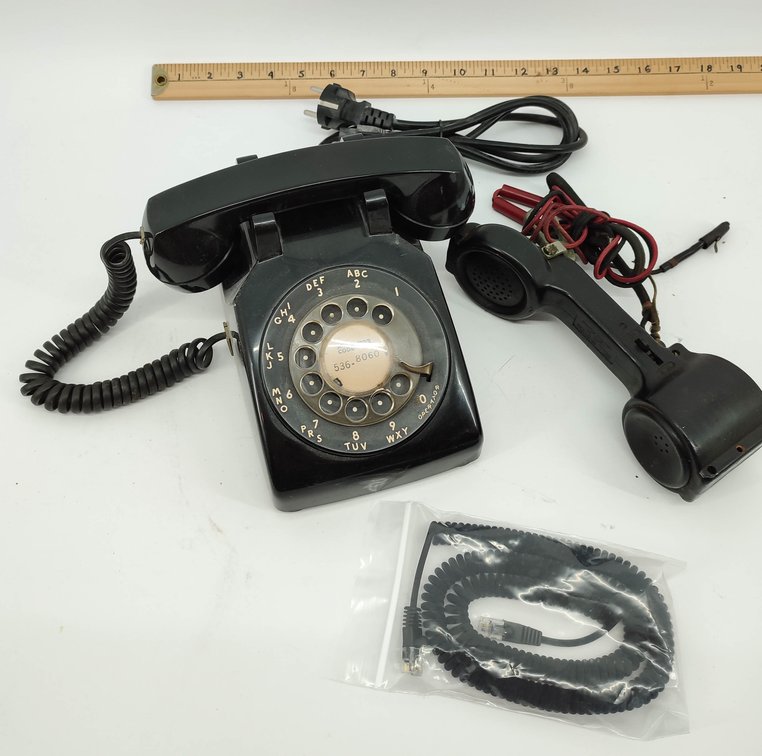 VINTAGE BELL SYSTEM WESTERN ELECTIC LINEMAN'S TEST SET & DIAL TELEPONE  INV 262380525