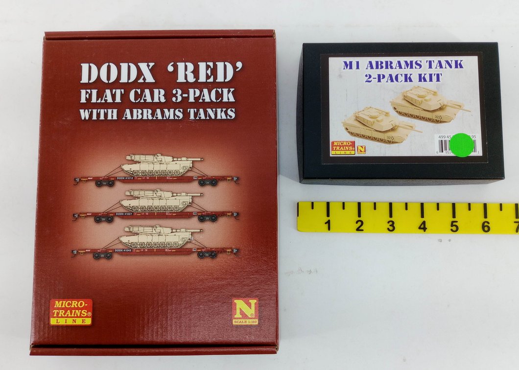 MICRO-TRAINS 993 02 214 DODX 3 FLAT CARS W/ ABRAMS TANKS & M1 ABRAMS TANK KIT, 2 OBS NNC  INV 263330772
