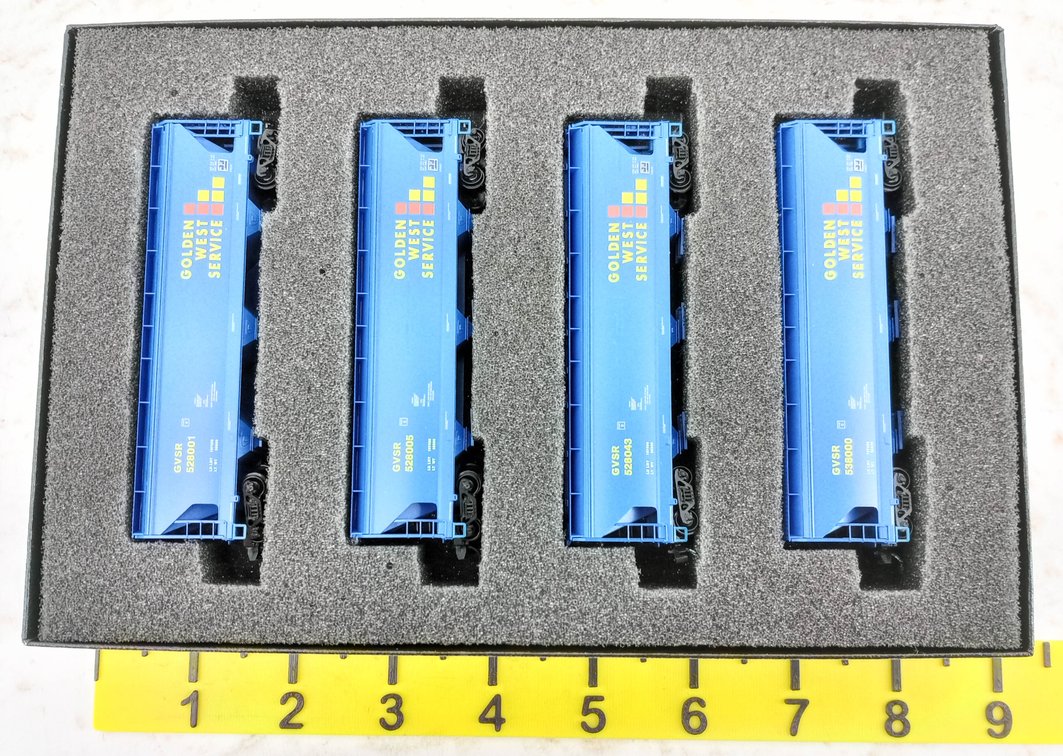 4 MICRO-TRAINS N SCALE GOLDEN WEST SERVICE GVSR HOPPERS, OB  INV 263330802
