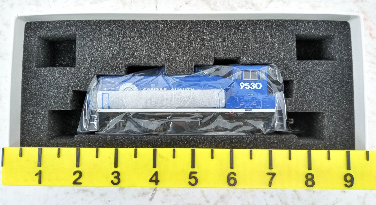 BROADWAY LIMITED HO GAUGE 2846 CONRAIL EMD SW1500 #9530 LOCOMOTIVE, OB  INV 263330829