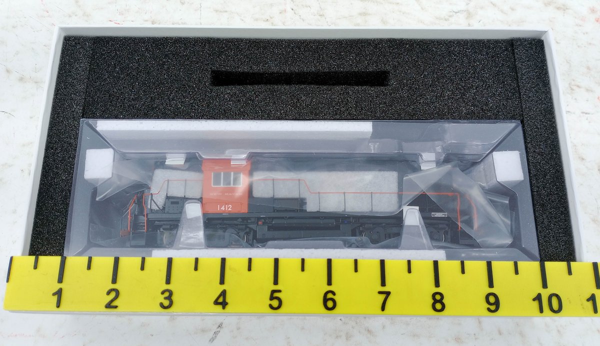 RAPIDO HO GAUGE 31515 NEW HAVEN ALCO RS-11 DCC/SOUND LOCOMOTIVE #1412, OB  INV 263330830
