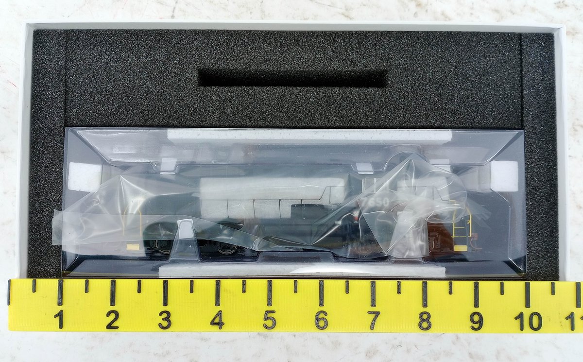 RAPIDO HO GAUGE 31533 PENN CENTRAL EX-PRR ALCO RS-11 DCC/SOUND LOCOMOTIVE #7650, OB  INV 263330831