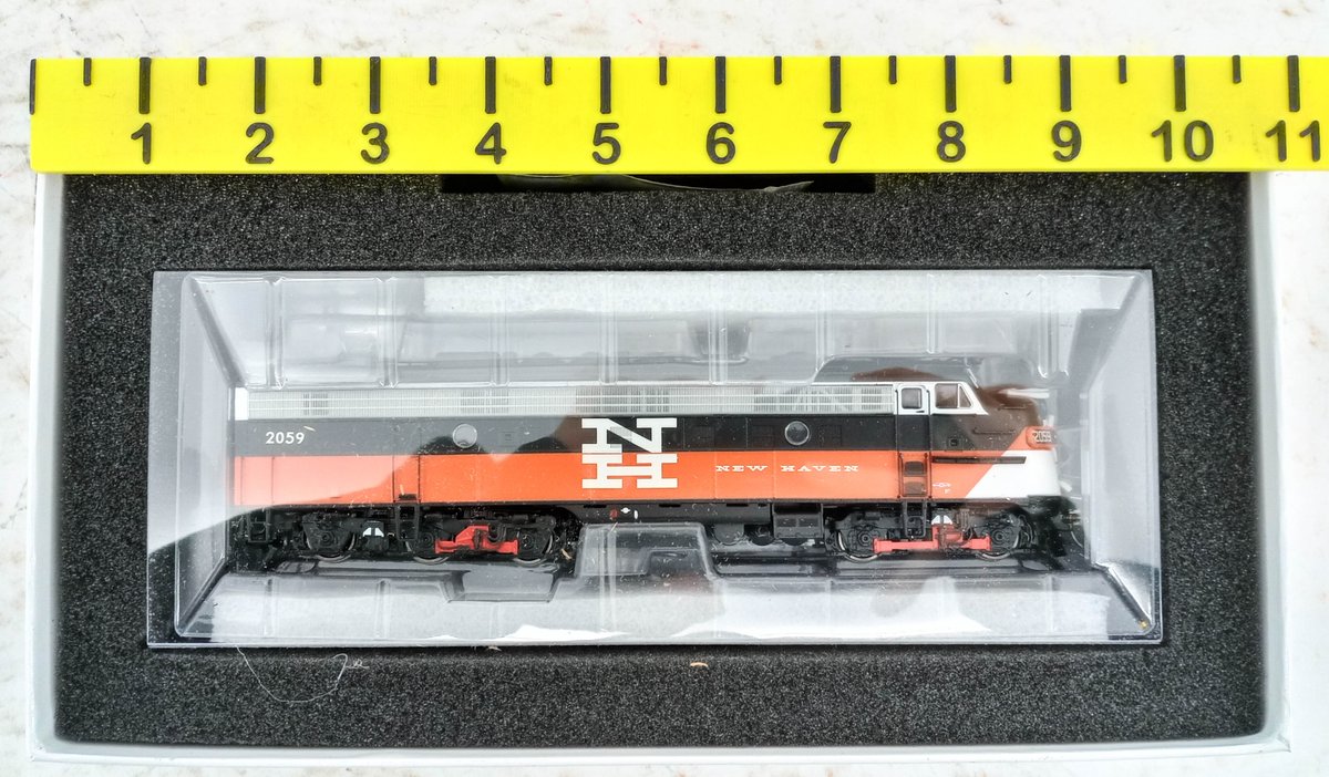 RAPIDO 14525 HO GAUGE NEW HAVEN EMD FL9 #2059 DCC/SOUND LOCOMOTIVE, OB  INV 263330865