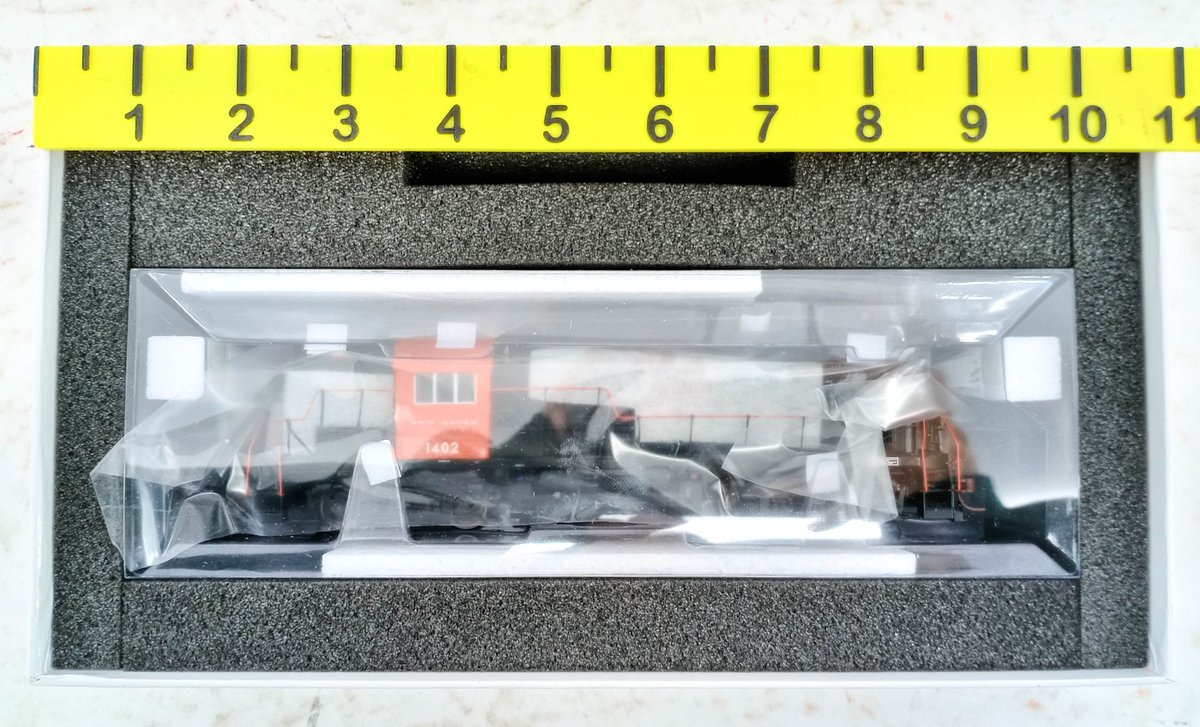 RAPIDO 31512 HO GAUGE NEW HAVEN ALCO RS-11 DCC/SOUND LOCOMOTIVE #1402, OB  INV 263330869