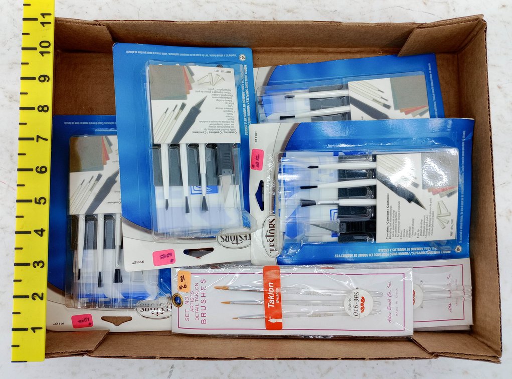4 TESTORS 9111XT MODEL BUILDING SUPPLY SETS & 2 TAKLON DETAIL BRUSH SETS  INV 263330871