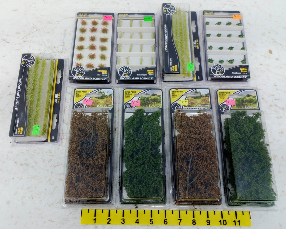 9 ASSORTED WOODLAND SCENICS TUFTS, EDGING STRIPS & BRIAR PATCH SCENERY  INV 263330874