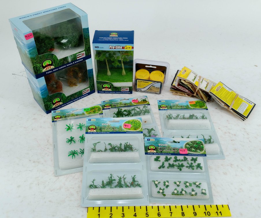 ASSORTED JTT & WOODLAND SCENICS HO SCALE MINIATURE TREES, PLANTS & SHAKERS SOME OBS  INV 263330879